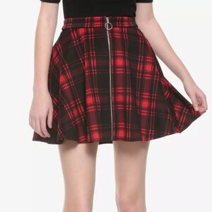 Hot Topic Black & Red Plaid O-Ring Skater Skirt